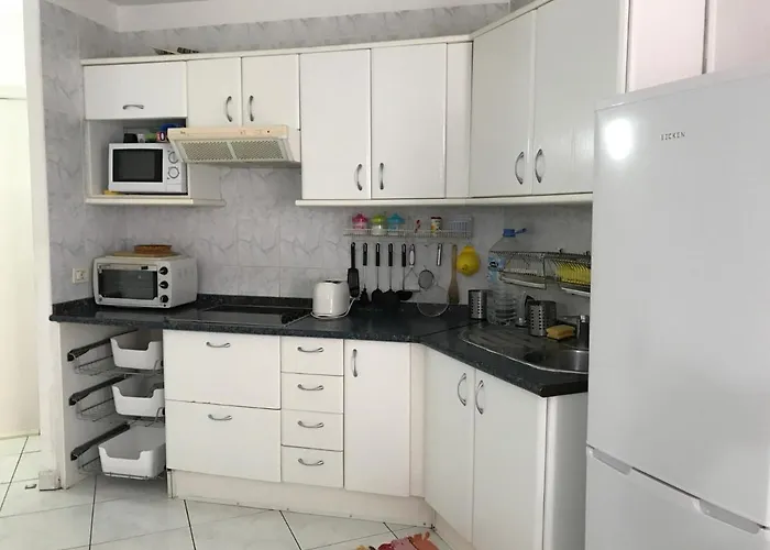 Playa De Cristianos * لوس كريستيانوس